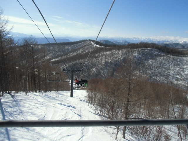 047 (2)