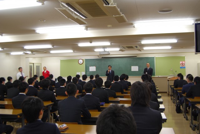 3年