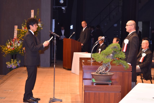 3入学生代表宣誓