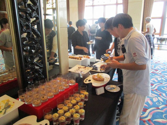 ⑫昼食会場